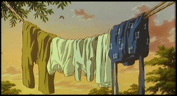 빨래줄에 나방들이 날아다니는장면