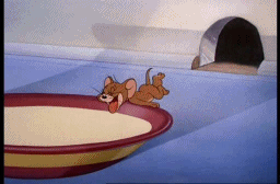 먹을것을보고 달려가는장면