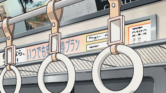 지하철 내부 손잡이장면