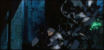 로봇몸에서 불꽃이 튀는 장면