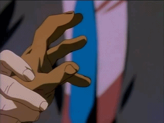 송곳으로 손톱을 찌르는 장면