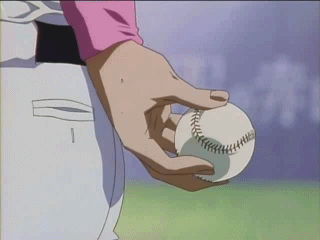 야구공을 잡고 돌리는 장면